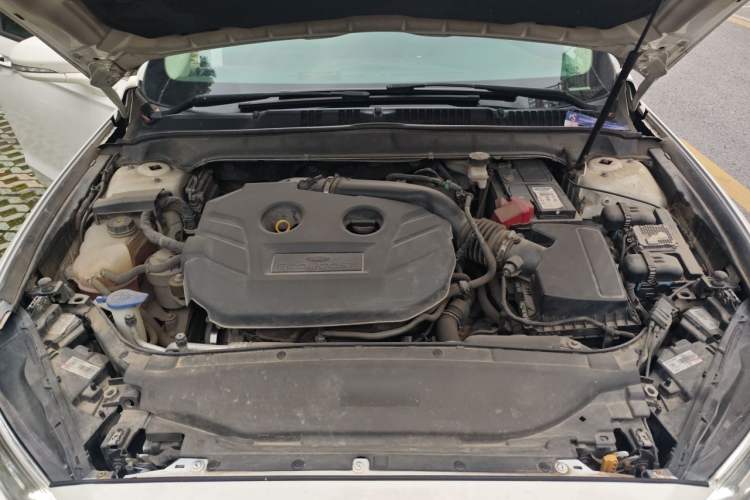 Used Ford Mondeo 2017 EcoBoost 200 Stylish Model Engine Bay
