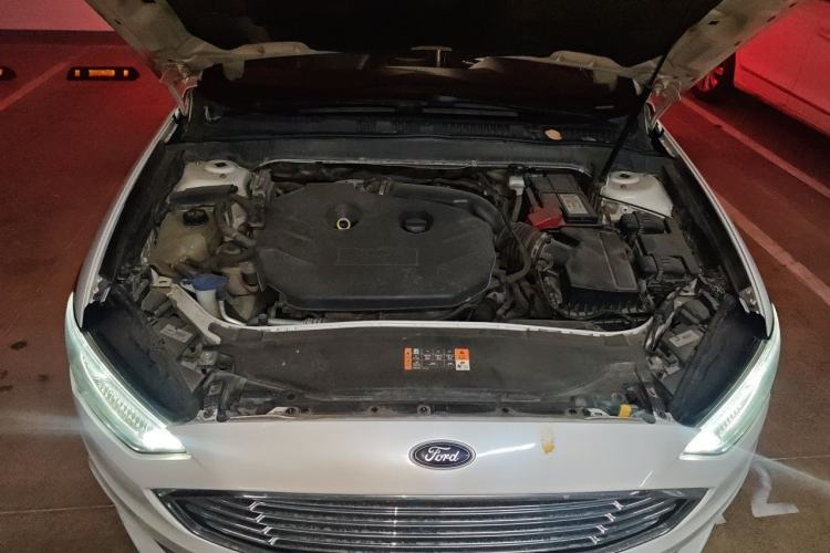 Used Ford Mondeo 2017 EcoBoost 245 Luxury Sport Model Engine Bay