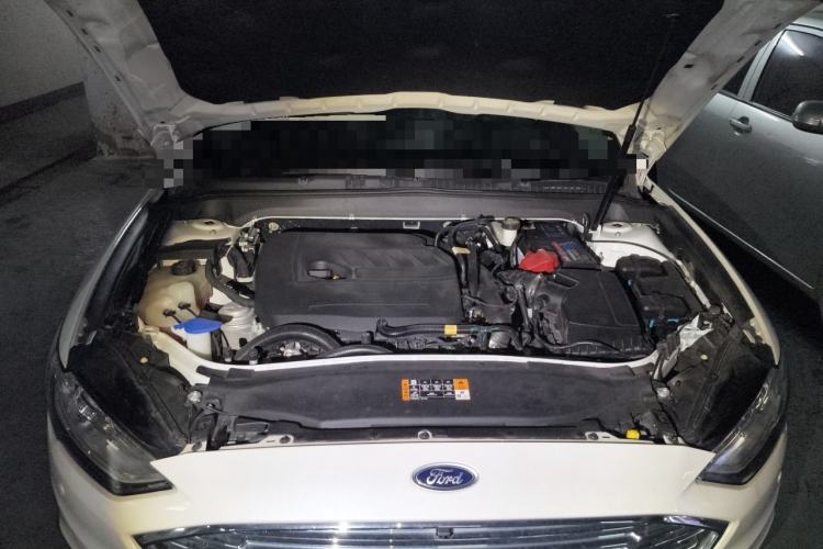 Used Ford Mondeo 2017 EcoBoost 180 Stylish Model Engine Bay
