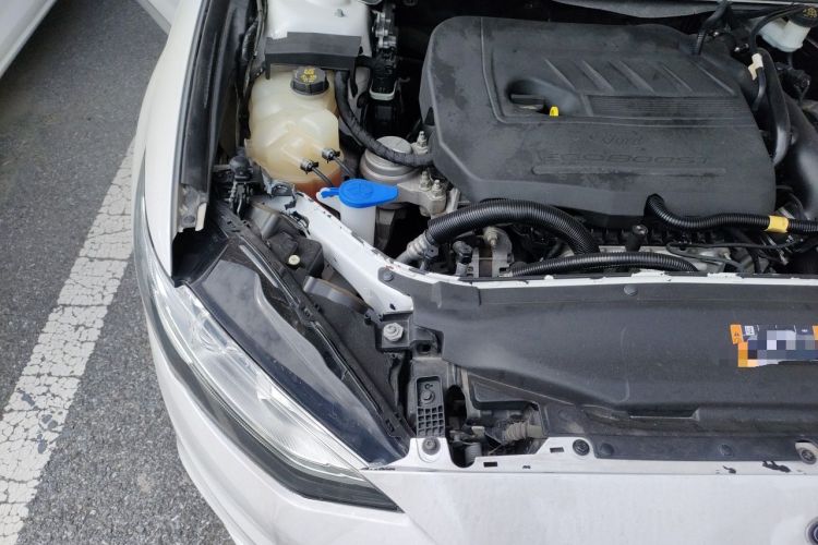 Used Ford Mondeo 2017 EcoBoost 180 Stylish Model Engine Bay Right
