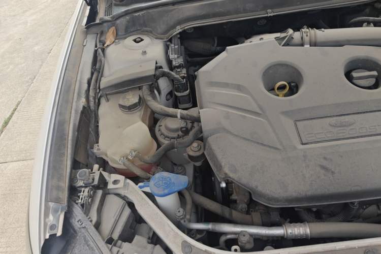 Used Ford Mondeo 2017 EcoBoost 245 Flagship Model Engine Bay Right