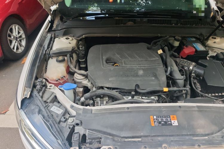 Used Ford Mondeo 2017 EcoBoost 180 Luxury Model Engine Bay Right
