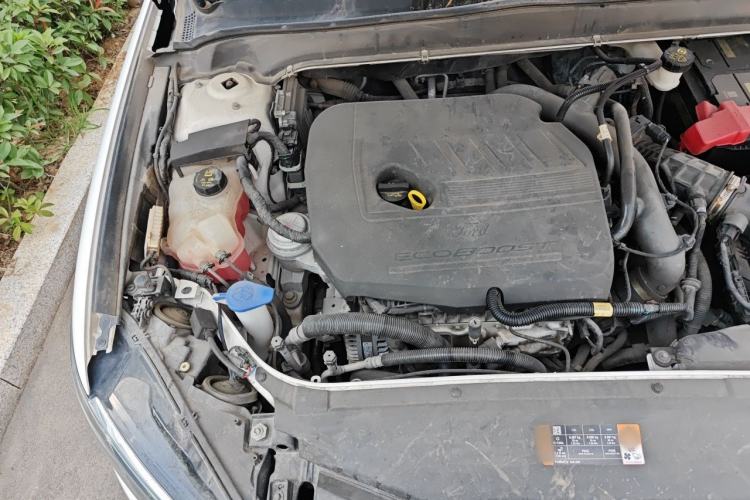 Used Ford Mondeo 2017 EcoBoost 180 Stylish Model Engine Bay Right