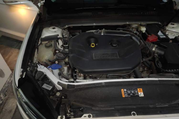 Used Ford Mondeo 2017 Facelifted EcoBoost 200 Luxury Version Engine Bay Right