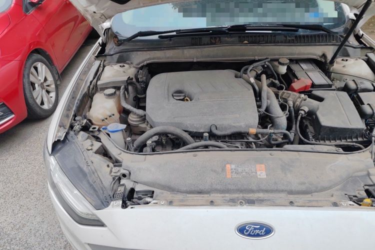 Used Ford Mondeo 2017 EcoBoost 180 Stylish Model Engine Bay Right