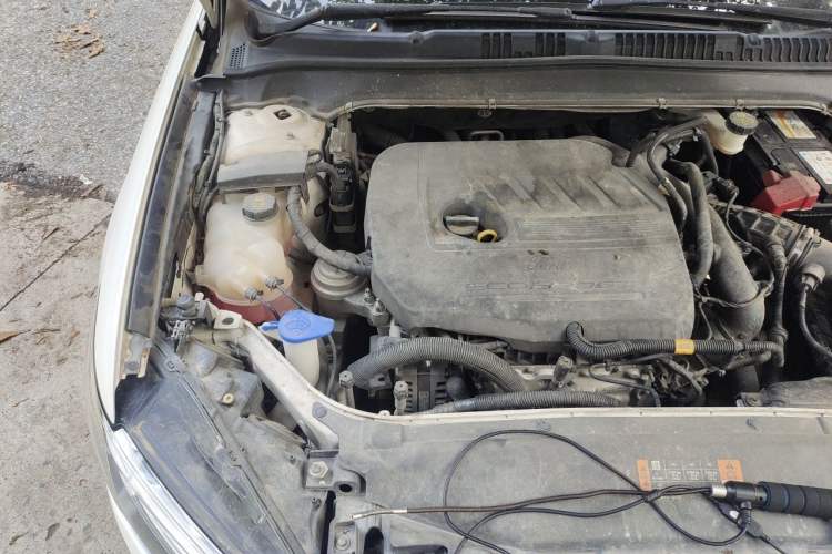Used Ford Mondeo 2017 EcoBoost 180 Stylish Model Engine Bay Right