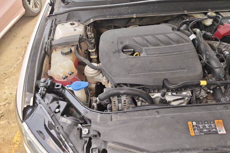 Used Ford Mondeo 2017 EcoBoost 180 Stylish Model Engine Bay Right