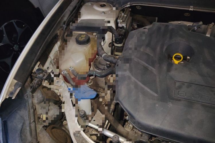 Used Ford Mondeo 2017 EcoBoost 200 Stylish Model Engine Bay Right