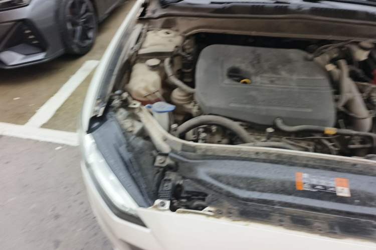 Used Ford Mondeo 2017 EcoBoost 180 Stylish Model Engine Bay Right