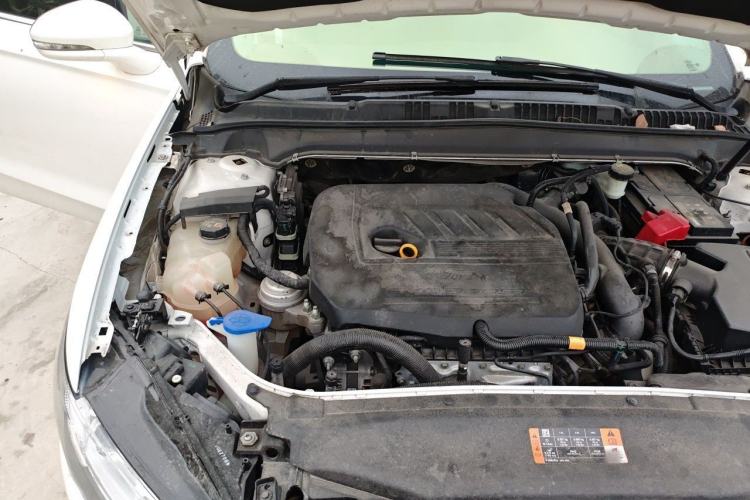 Used Ford Mondeo 2017 EcoBoost 180 Stylish Model Engine Bay Right