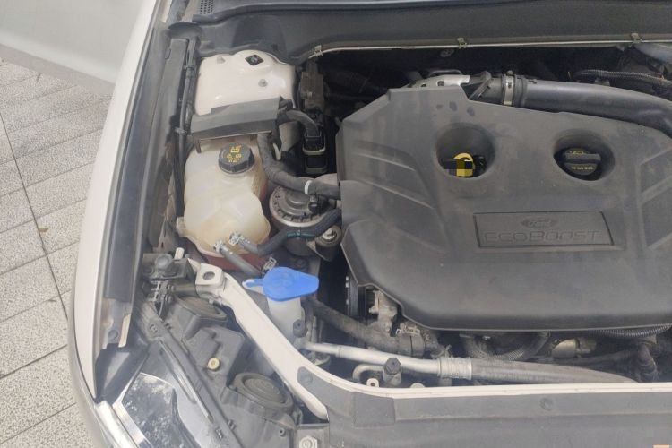 Used Ford Mondeo 2017 EcoBoost 200 Stylish Model Engine Bay Right