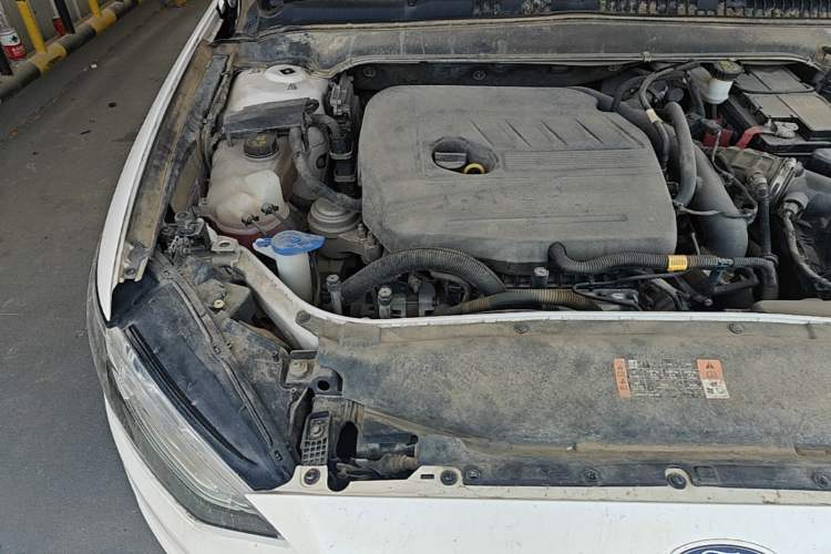 Used Ford Mondeo 2017 EcoBoost 180 Stylish Model Engine Bay Right