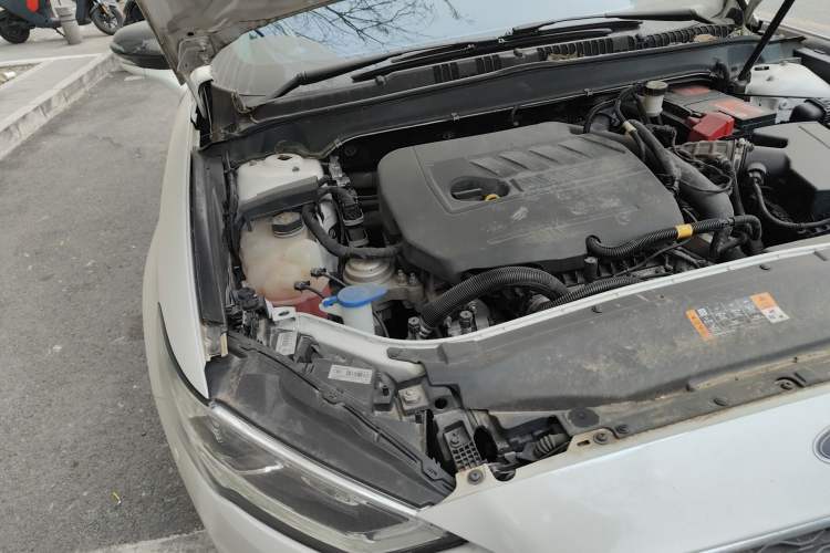 Used Ford Mondeo 2017 EcoBoost 180 Stylish Model Engine Bay Right
