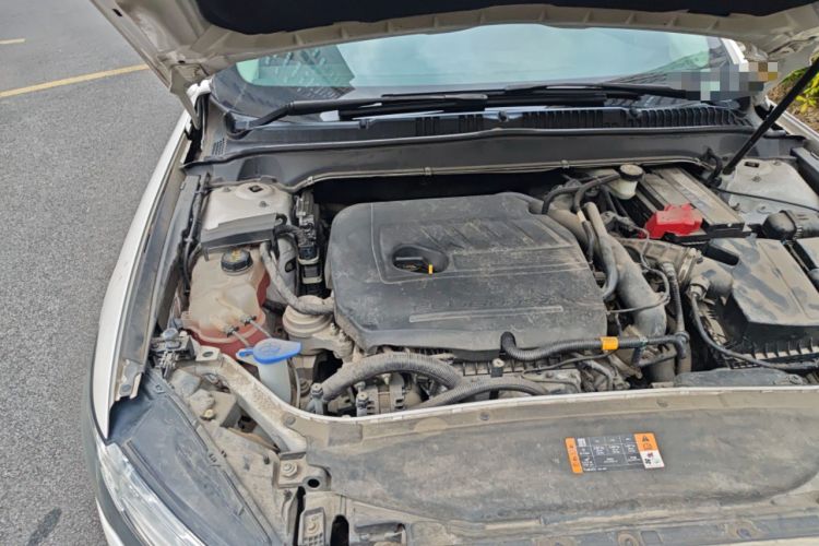 Used Ford Mondeo 2017 EcoBoost 180 Stylish Model Engine Bay Right