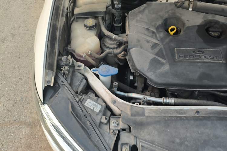 Used Ford Mondeo 2017 EcoBoost 245 Flagship Model Engine Bay Right