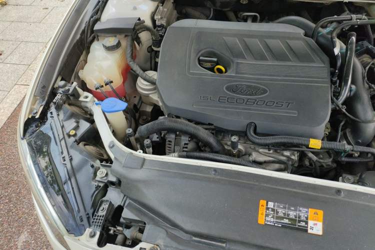 Used Ford Mondeo 2017 Facelifted EcoBoost 180 Fashion Edition Engine Bay Right