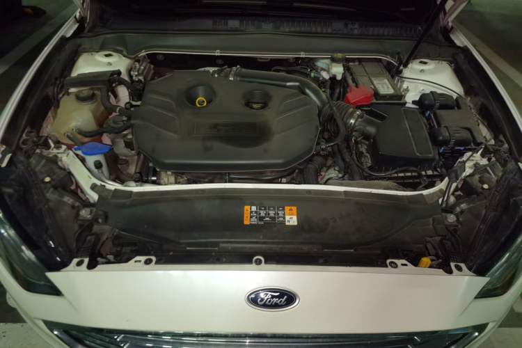 Used Ford Mondeo 2017 EcoBoost 200 Stylish Model Engine Bay