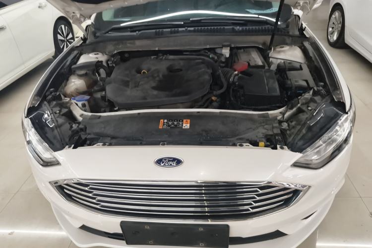 Used Ford Mondeo 2017 EcoBoost 200 Stylish Model Engine Bay
