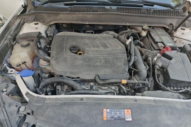 Used Ford Mondeo 2017 EcoBoost 180 Stylish Model Engine Bay