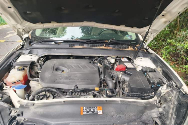 Used Ford Mondeo 2017 EcoBoost 180 Stylish Model Engine Bay
