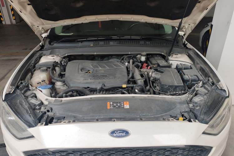 Used Ford Mondeo 2017 EcoBoost 180 Stylish Model Engine Bay