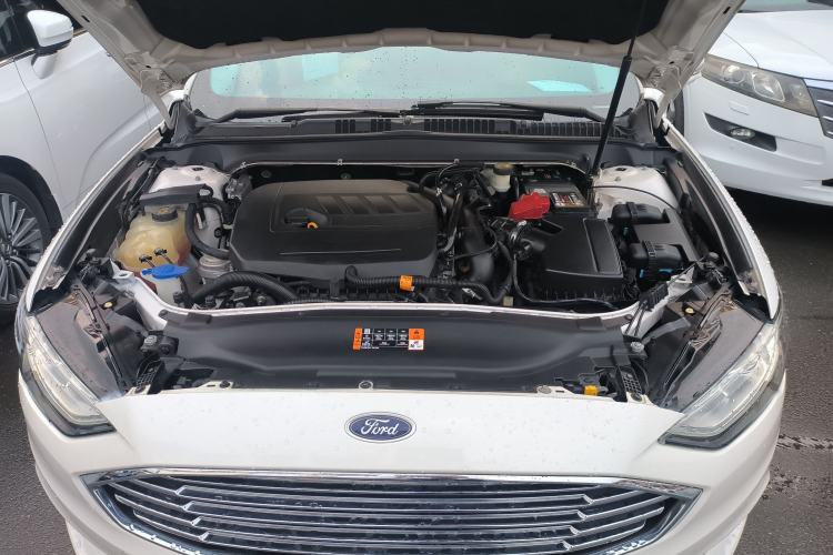 Used Ford Mondeo 2017 EcoBoost 180 Stylish Model Engine Bay