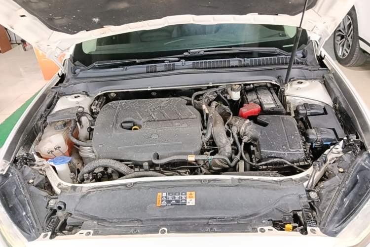 Used Ford Mondeo 2017 EcoBoost 180 Stylish Model Engine Bay