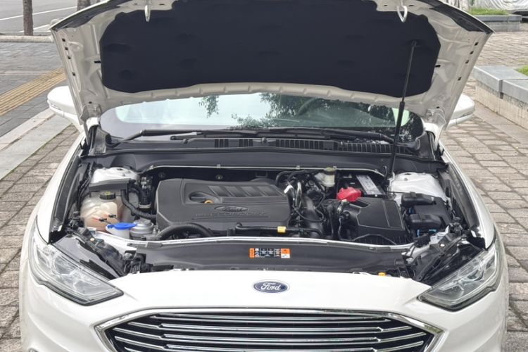 Used Ford Mondeo 2017 Facelifted EcoBoost 180 Fashion Edition Engine Bay