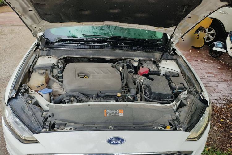 Used Ford Mondeo 2017 EcoBoost 180 Stylish Model Engine Bay