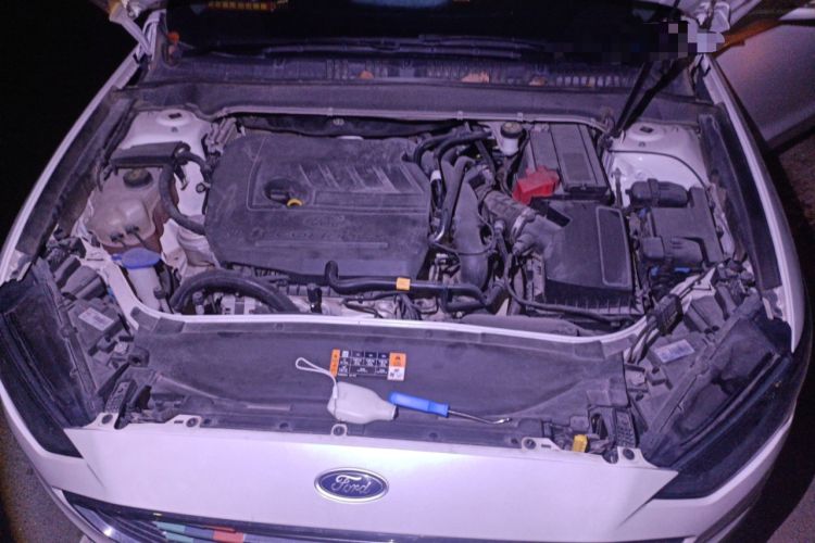 Used Ford Mondeo 2017 EcoBoost 180 Stylish Model Engine Bay