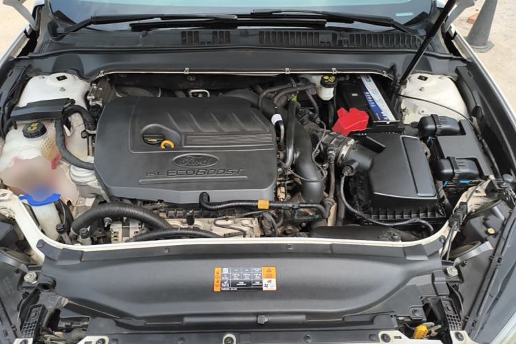 Used Ford Mondeo 2017 EcoBoost 180 Stylish Model Engine Bay