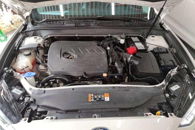 Used Ford Mondeo 2017 Restyled EcoBoost 180 Luxury Version Engine Bay