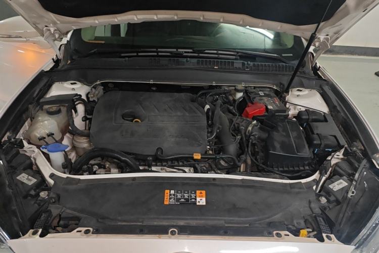 Used Ford Mondeo 2017 EcoBoost 180 Luxury Model Engine Bay