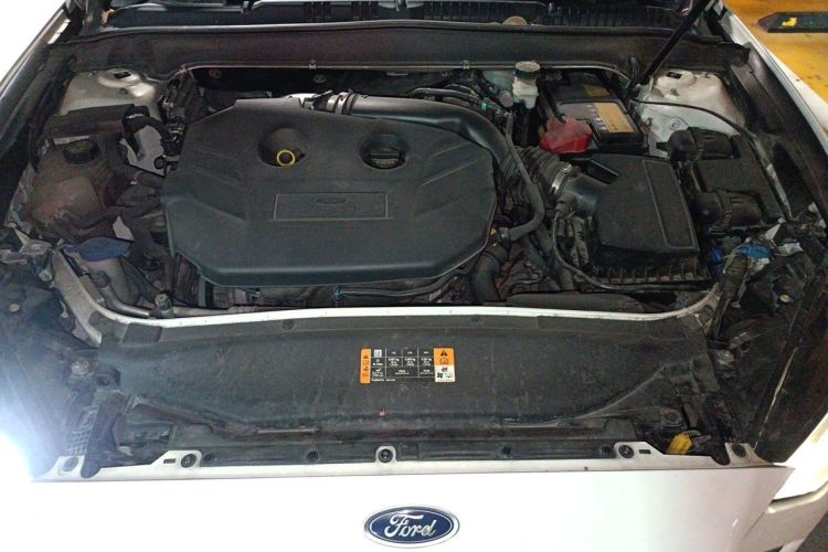 Used Ford Mondeo 2017 EcoBoost 200 Stylish Model Engine Bay