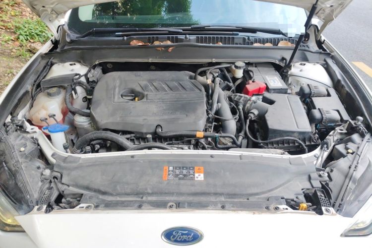 Used Ford Mondeo 2017 EcoBoost 180 Stylish Model Engine Bay