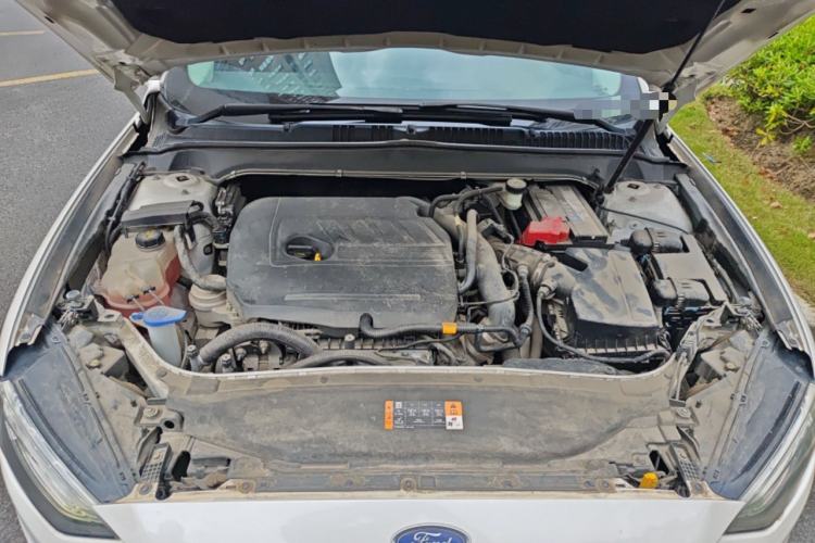 Used Ford Mondeo 2017 EcoBoost 180 Stylish Model Engine Bay