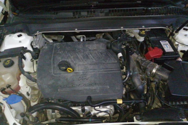 Used Ford Mondeo 2017 EcoBoost 180 Stylish Model Engine Bay