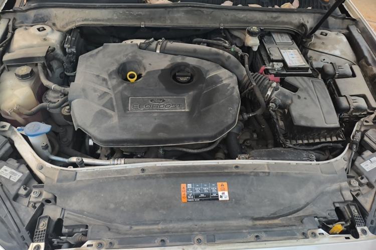 Used Ford Mondeo 2017 EcoBoost 245 Flagship Model Engine Bay