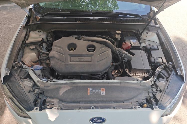 Used Ford Mondeo 2017 EcoBoost 200 Luxury Model Engine Bay