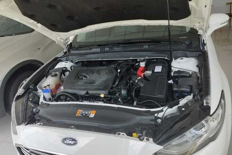 Used Ford Mondeo 2017 Facelifted EcoBoost 180 Fashion Edition Engine Bay