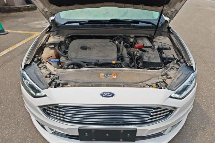 Used Ford Mondeo 2017 EcoBoost 180 Luxury Model Engine Bay