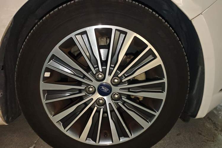 Used Ford Mondeo 2017 EcoBoost 200 Luxury Model Exterior 1