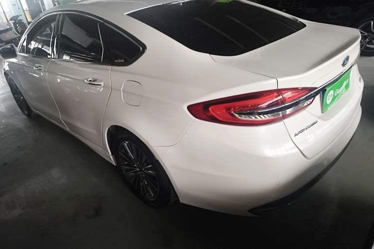 Used Ford Mondeo 2017 Restyled EcoBoost 180 Luxury Version Exterior 2
