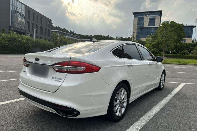 Used Ford Mondeo 2017 EcoBoost 200 Stylish Model Exterior 2