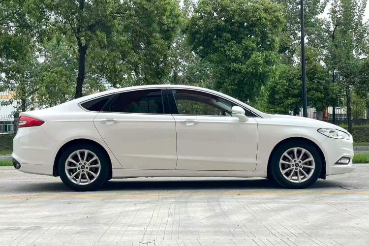 Used Ford Mondeo 2017 EcoBoost 180 Stylish Model Exterior 2