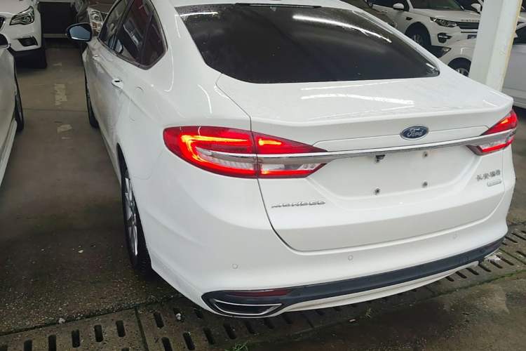 Used Ford Mondeo 2017 EcoBoost 180 Stylish Model Exterior 2