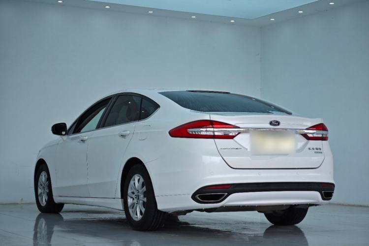 Used Ford Mondeo 2017 EcoBoost 180 Comfort Model Exterior 3