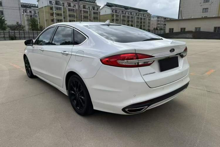 Used Ford Mondeo 2017 EcoBoost 180 Stylish Model Exterior 3