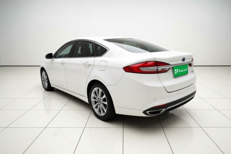 Used Ford Mondeo 2017 EcoBoost 180 Stylish Model Exterior 3