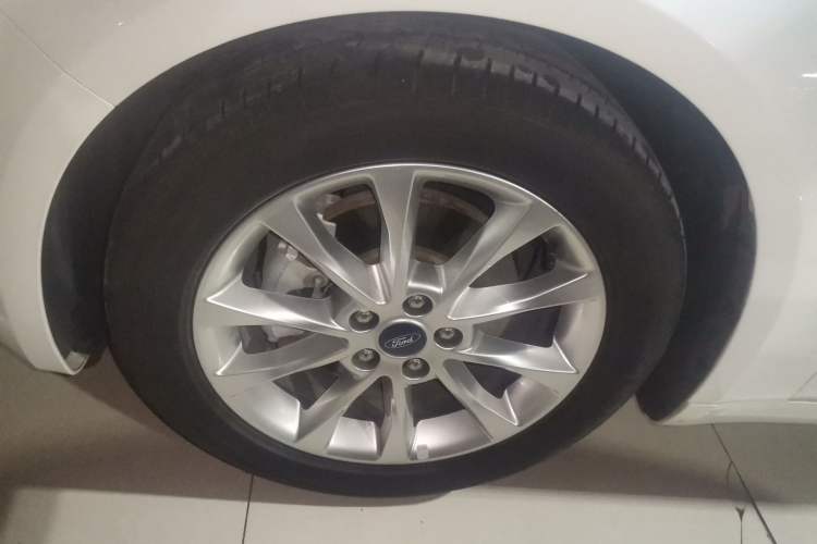 Used Ford Mondeo 2017 EcoBoost 180 Stylish Model Exterior 4